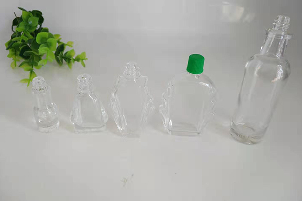 宜宾优质磨砂玻璃瓶定制